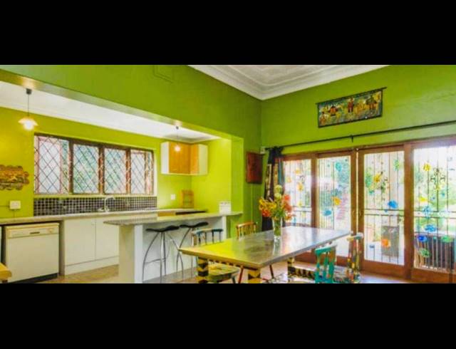 3 BEDROOM HOUSE FOR SALE IN BEZUIDENHOUT VALLEY